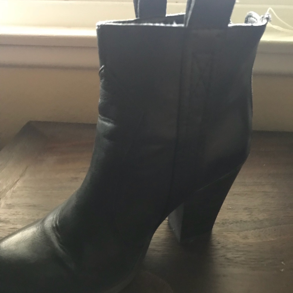 Black full bootie